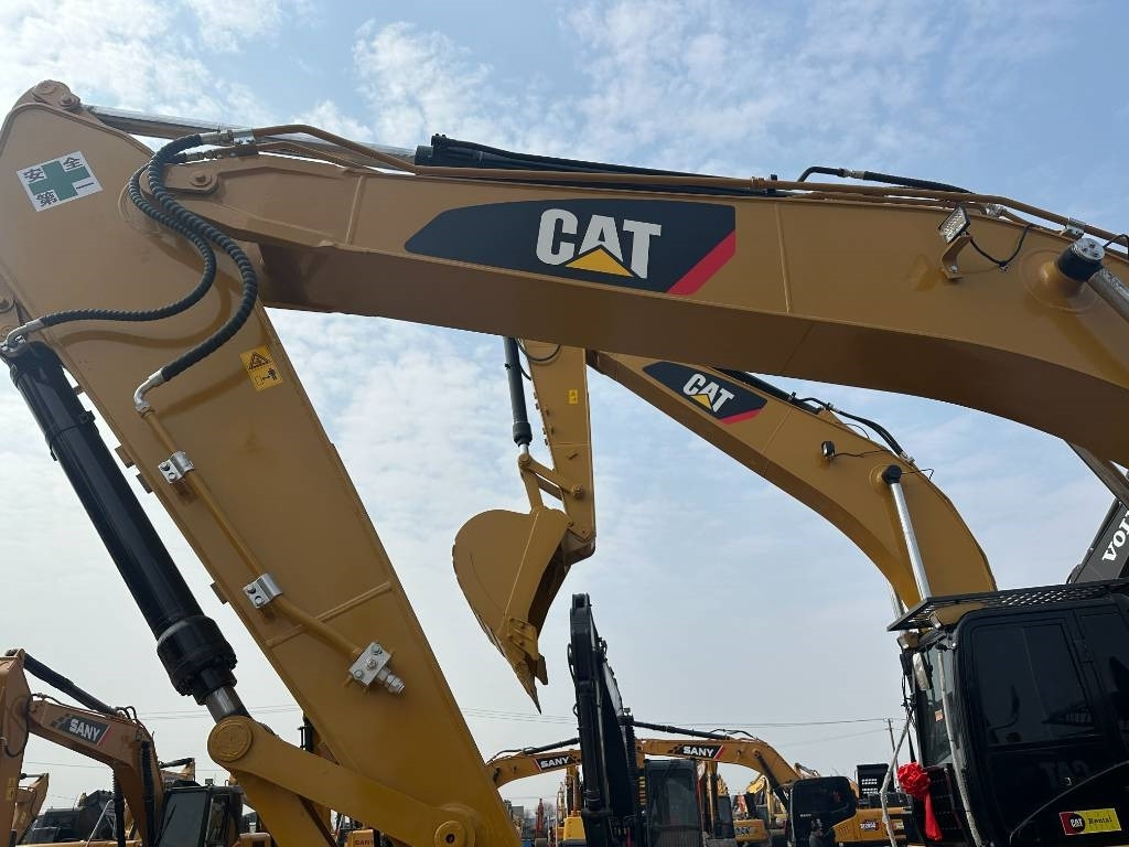حفار زحاف CAT 320D2L: صورة 10 حفار زحاف CAT 320D2L: صورة 10