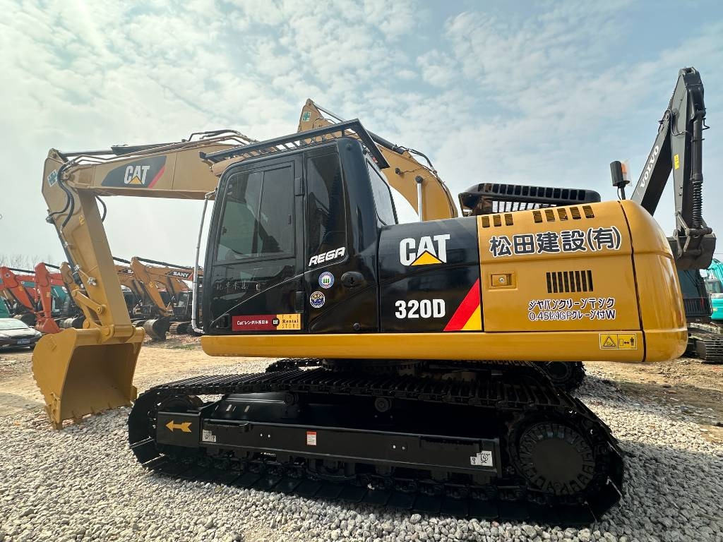 CAT 320D2 - حفار زحاف: صورة 1 CAT 320D2 - حفار زحاف: صورة 1