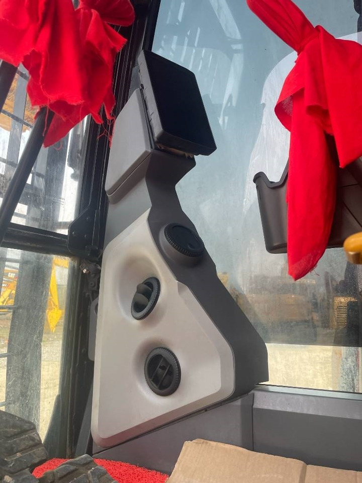 حفار زحاف CAT 323GC: صورة 11