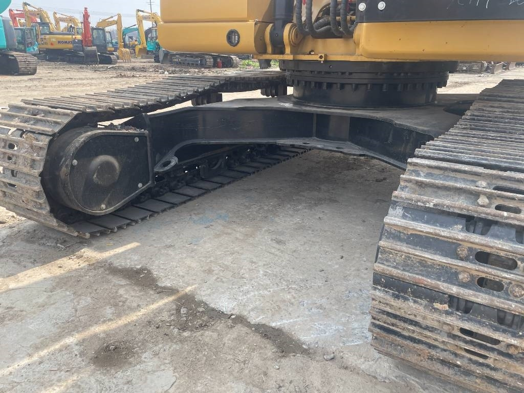 CAT 323GC  - حفار زحاف: صورة 5 CAT 323GC  - حفار زحاف: صورة 5