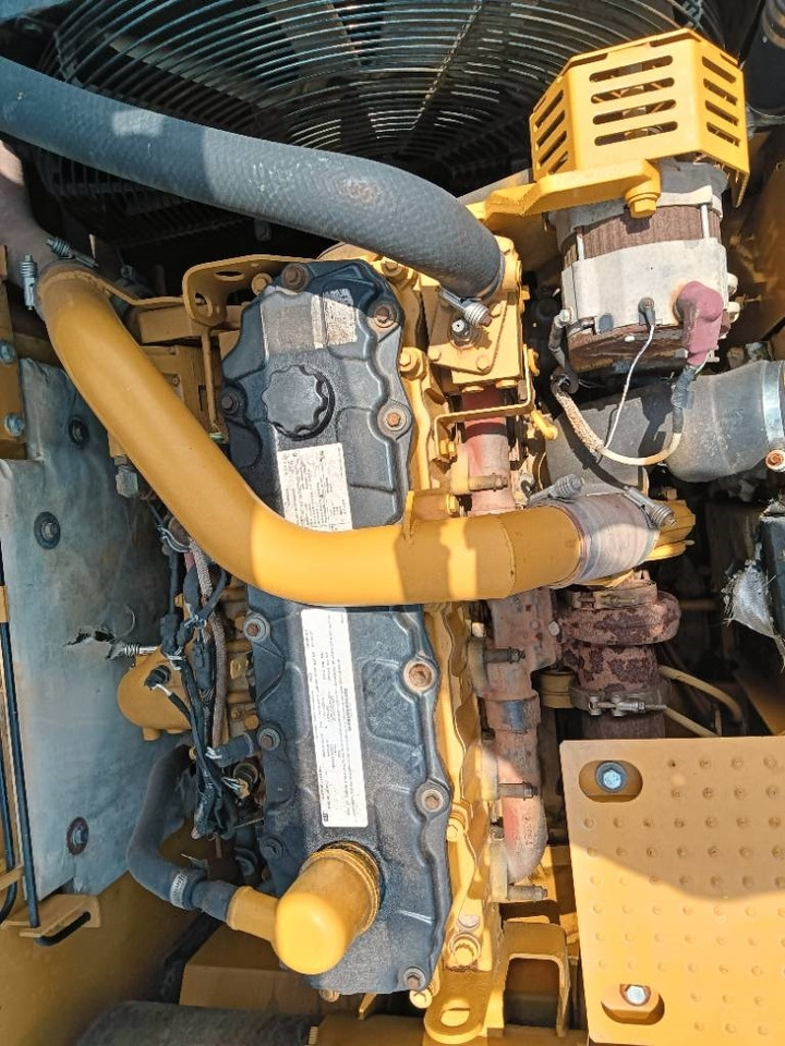جديدة حفار زحاف CAT 325 D: صورة 8