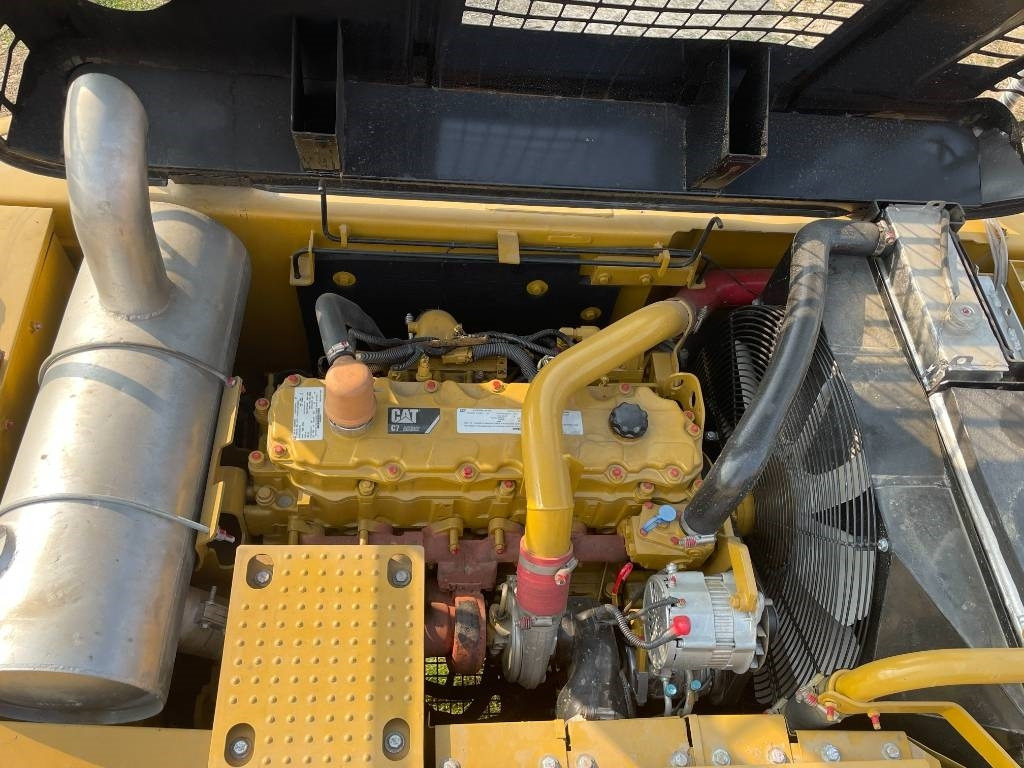 CAT 329 D - حفار زحاف: صورة 4 CAT 329 D - حفار زحاف: صورة 4
