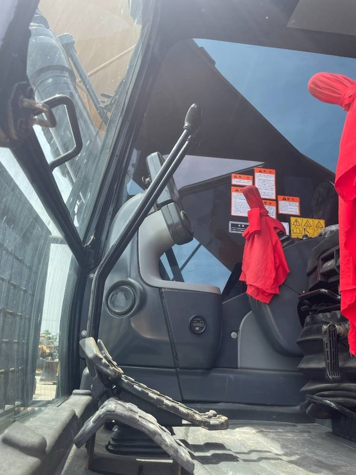 CAT 330D2 - حفار زحاف: صورة 5 CAT 330D2 - حفار زحاف: صورة 5