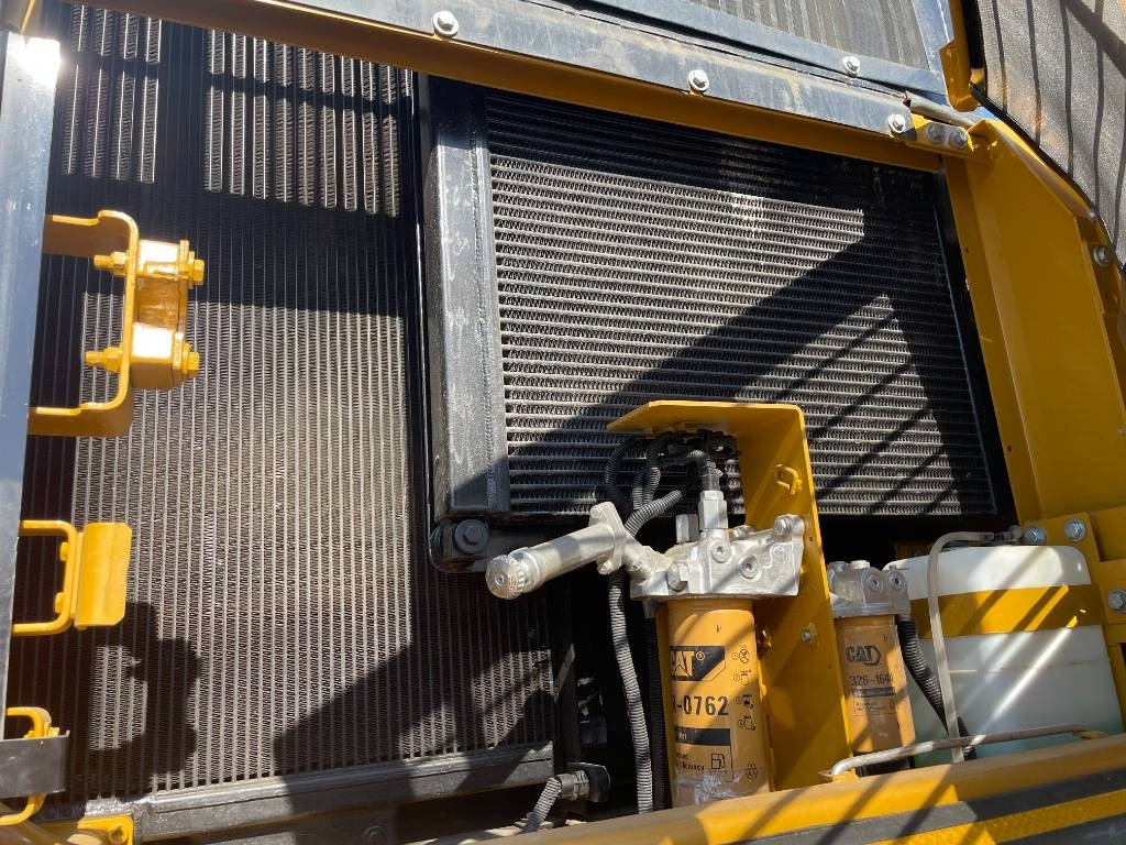 CAT 330D - حفار زحاف: صورة 2 CAT 330D - حفار زحاف: صورة 2