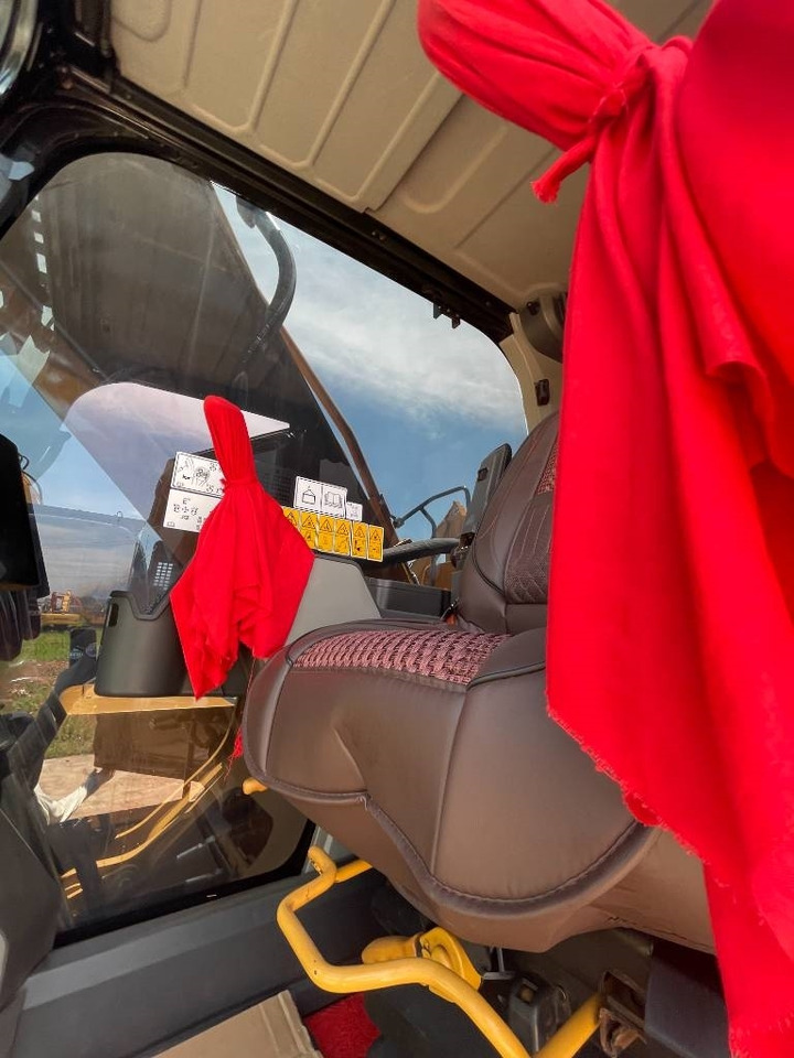 CAT 330GC - حفار زحاف: صورة 2 CAT 330GC - حفار زحاف: صورة 2