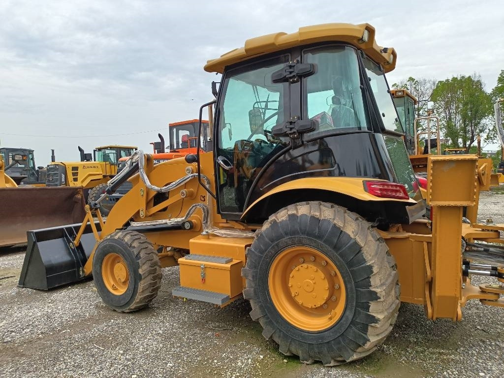 CAT 420 F IT - جرافة حفار: صورة 2 CAT 420 F IT - جرافة حفار: صورة 2