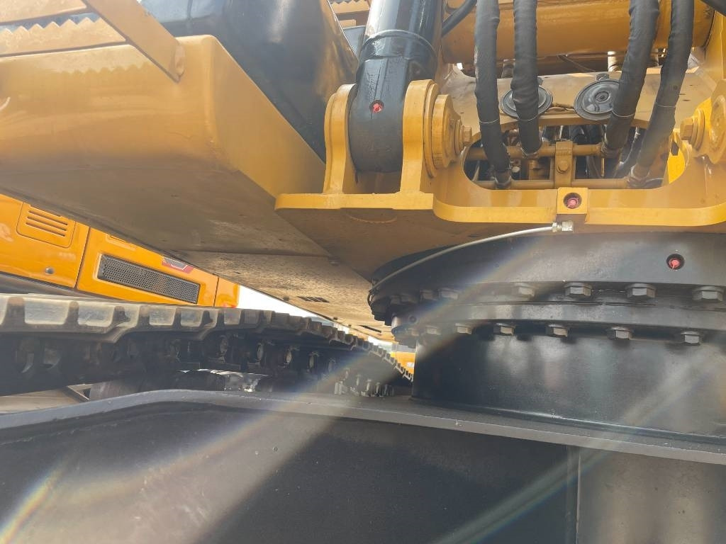 CAT CAT315D2GC - حفار زحاف: صورة 5 CAT CAT315D2GC - حفار زحاف: صورة 5