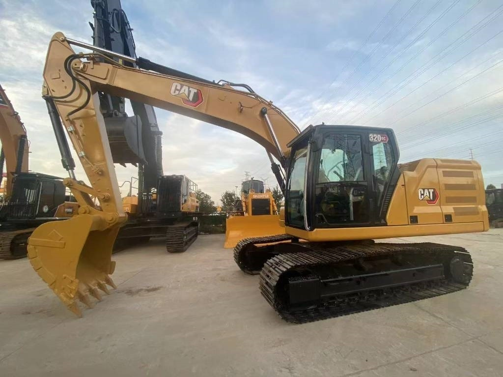 CAT CAT320GC - حفار زحاف: صورة 1 CAT CAT320GC - حفار زحاف: صورة 1