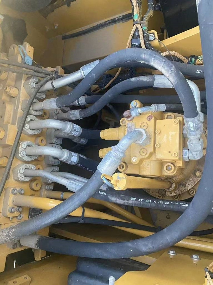 CAT CAT320GC - حفار زحاف: صورة 3 CAT CAT320GC - حفار زحاف: صورة 3