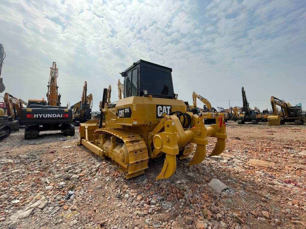 CAT D 7 G - حفار زحاف: صورة 3 CAT D 7 G - حفار زحاف: صورة 3