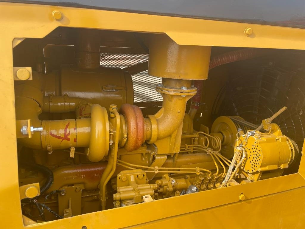 جرافة CAT D 7 G: صورة 8