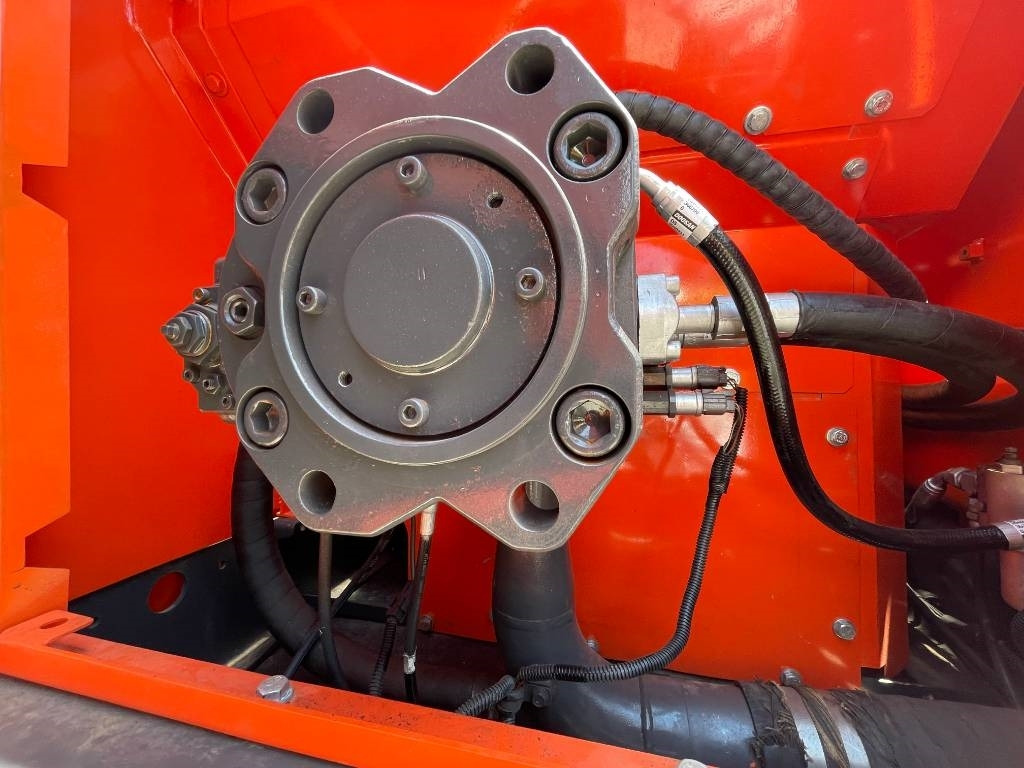 Doosan DX 300 LC - حفار زحاف: صورة 5 Doosan DX 300 LC - حفار زحاف: صورة 5
