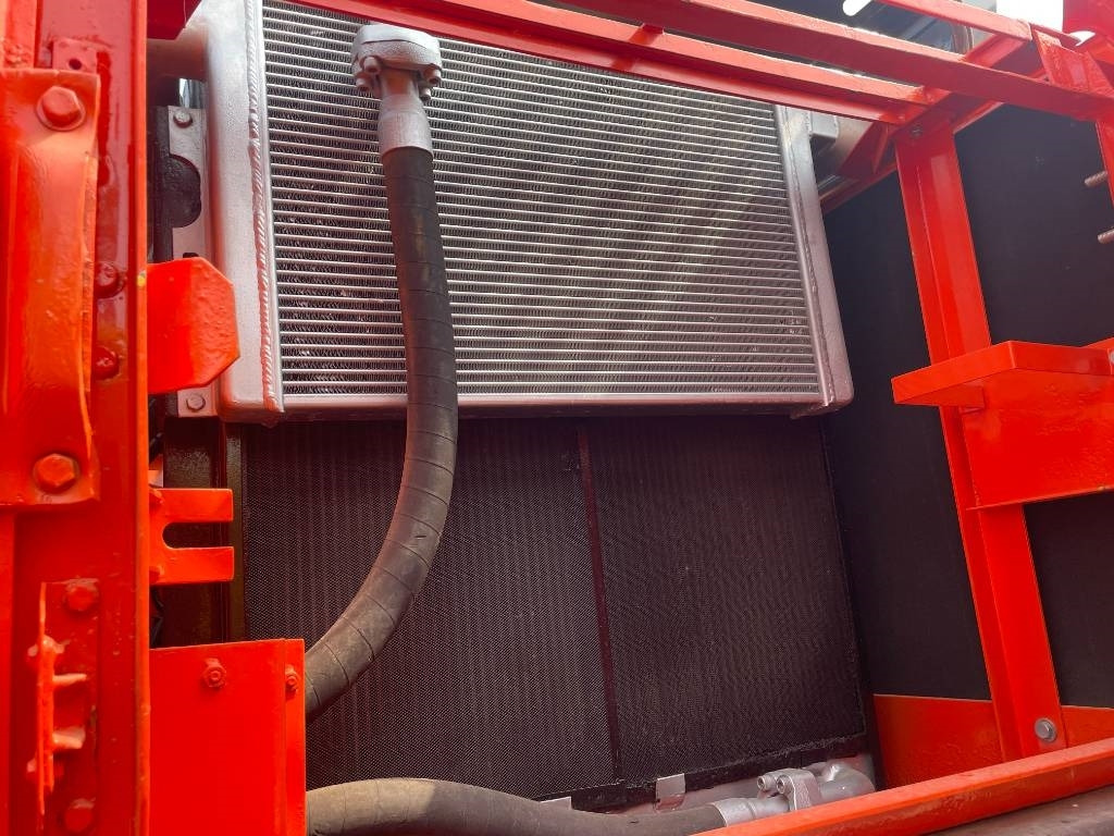 Doosan DX 300 - حفار زحاف: صورة 5 Doosan DX 300 - حفار زحاف: صورة 5