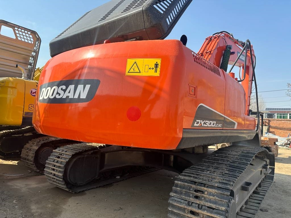 Doosan DX 300 - حفار زحاف: صورة 4 Doosan DX 300 - حفار زحاف: صورة 4