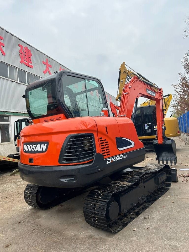 Doosan DX 60 - حفارة مُصَّغرة: صورة 5 Doosan DX 60 - حفارة مُصَّغرة: صورة 5