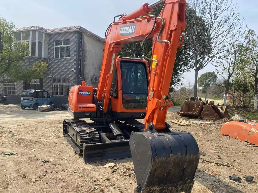 Doosan DX 75-9 C - حفارة مُصَّغرة: صورة 5 Doosan DX 75-9 C - حفارة مُصَّغرة: صورة 5