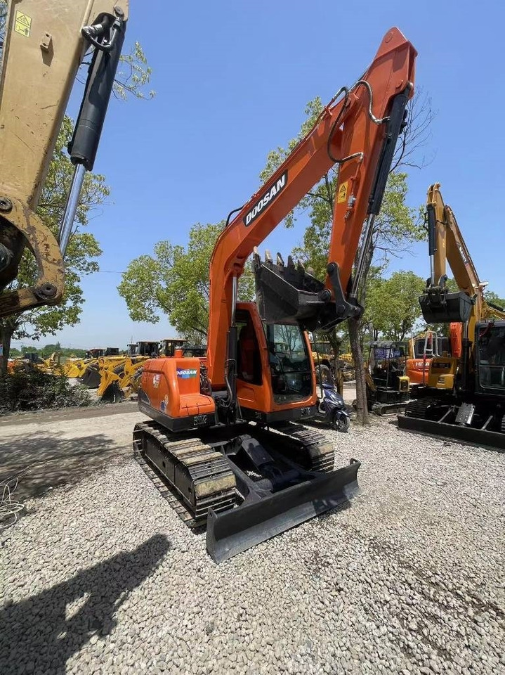 Doosan DX 75-9 C - حفارة مُصَّغرة: صورة 3 Doosan DX 75-9 C - حفارة مُصَّغرة: صورة 3