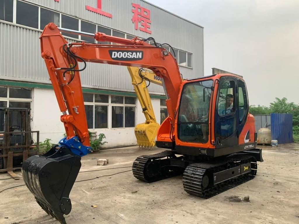 Doosan DX 75 - حفارة مُصَّغرة: صورة 2 Doosan DX 75 - حفارة مُصَّغرة: صورة 2