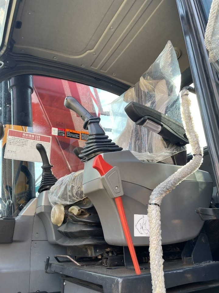 Doosan DX225LCA - حفار زحاف: صورة 2 Doosan DX225LCA - حفار زحاف: صورة 2