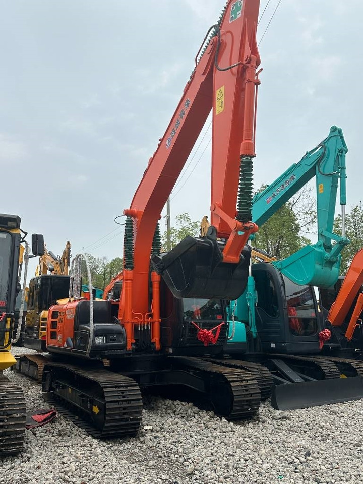 Hitachi ZX 120 - حفار زحاف: صورة 4 Hitachi ZX 120 - حفار زحاف: صورة 4