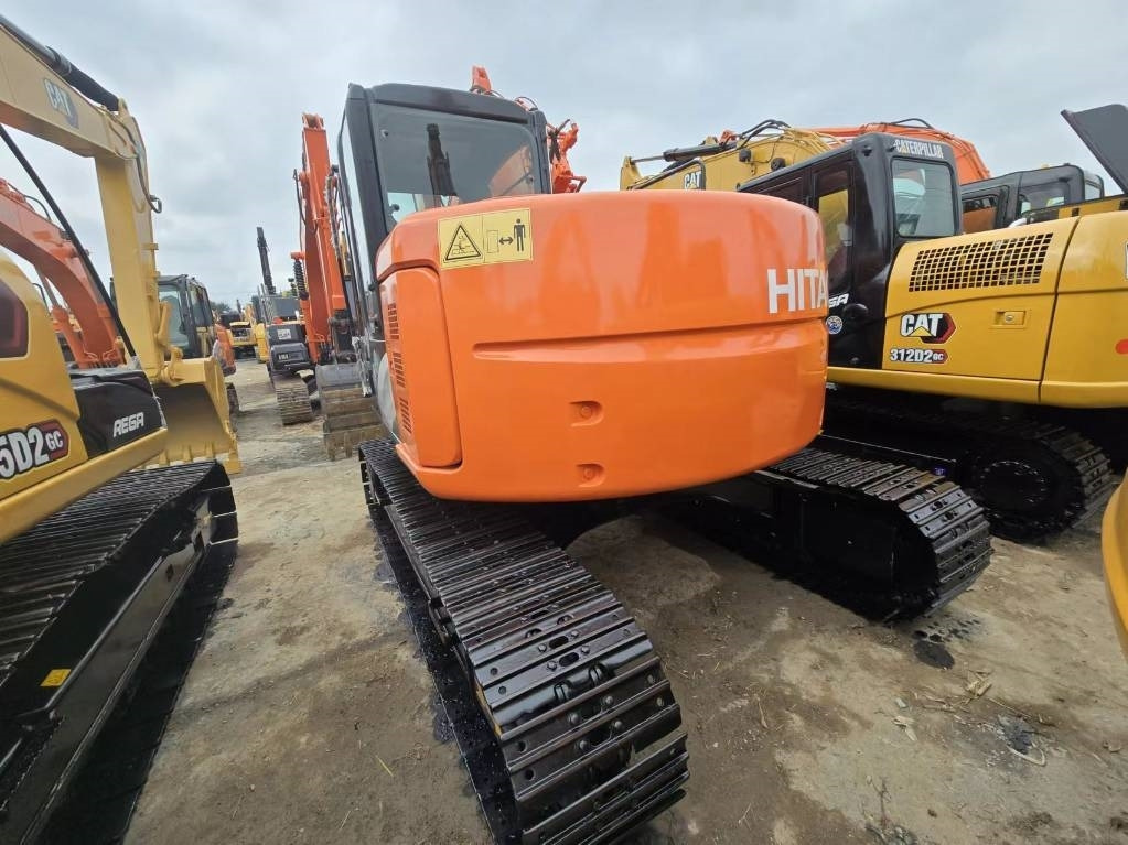 Hitachi ZX 135 US - حفار زحاف: صورة 2 Hitachi ZX 135 US - حفار زحاف: صورة 2
