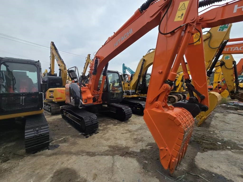 Hitachi ZX 135 US - حفار زحاف: صورة 4 Hitachi ZX 135 US - حفار زحاف: صورة 4