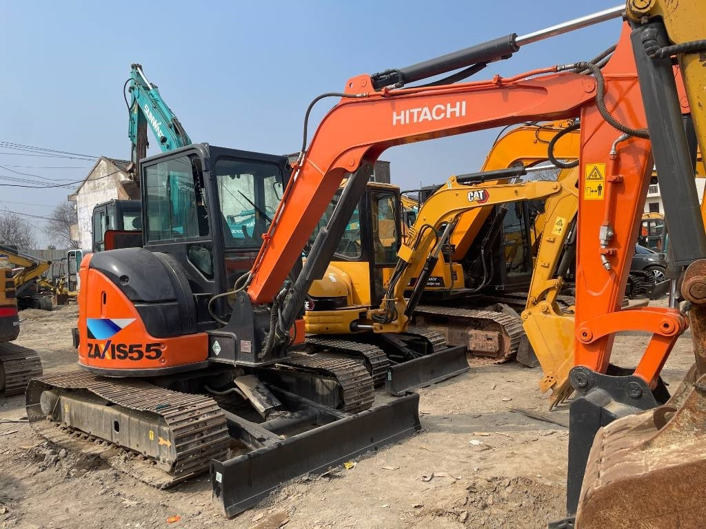Hitachi ZX 55 - حفارة مُصَّغرة: صورة 1 Hitachi ZX 55 - حفارة مُصَّغرة: صورة 1