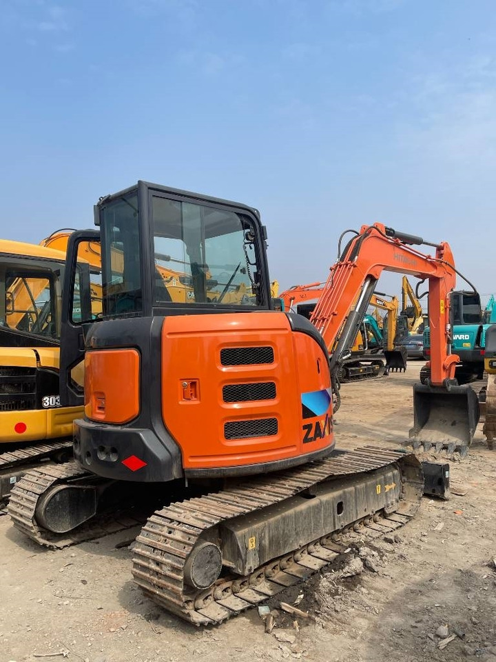 Hitachi ZX 55 - حفارة مُصَّغرة: صورة 1 Hitachi ZX 55 - حفارة مُصَّغرة: صورة 1