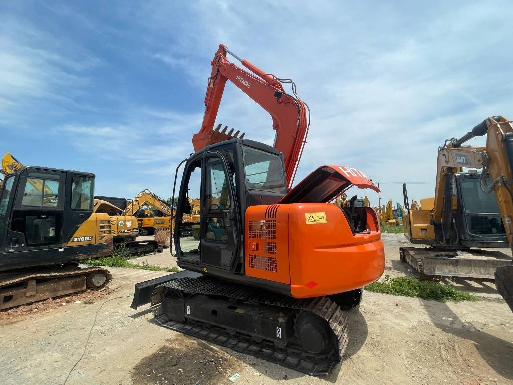 Hitachi ZX 70 - حفارة مُصَّغرة: صورة 2 Hitachi ZX 70 - حفارة مُصَّغرة: صورة 2