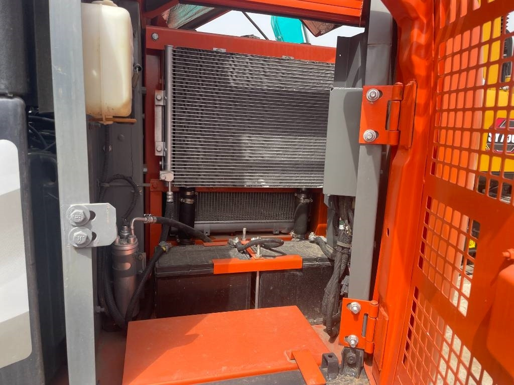 Hitachi ZX 70 - حفارة مُصَّغرة: صورة 5 Hitachi ZX 70 - حفارة مُصَّغرة: صورة 5