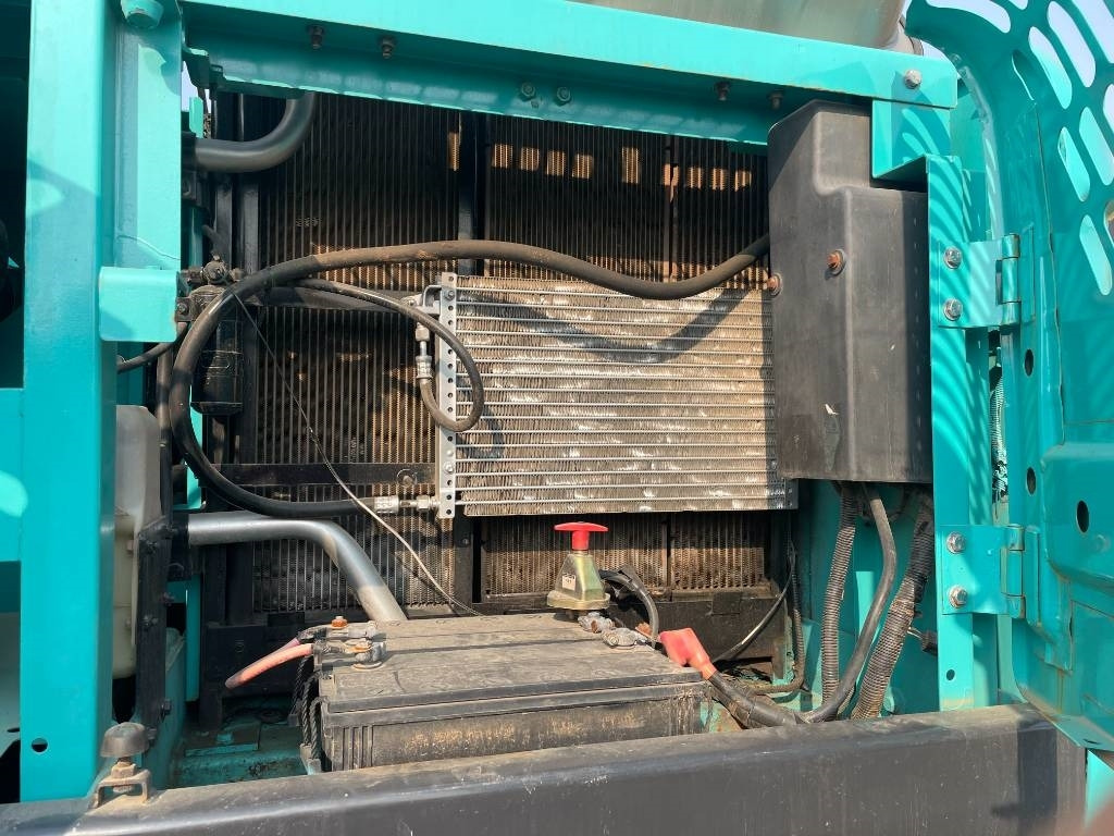 Kobelco SK 200 - حفار زحاف: صورة 4 Kobelco SK 200 - حفار زحاف: صورة 4