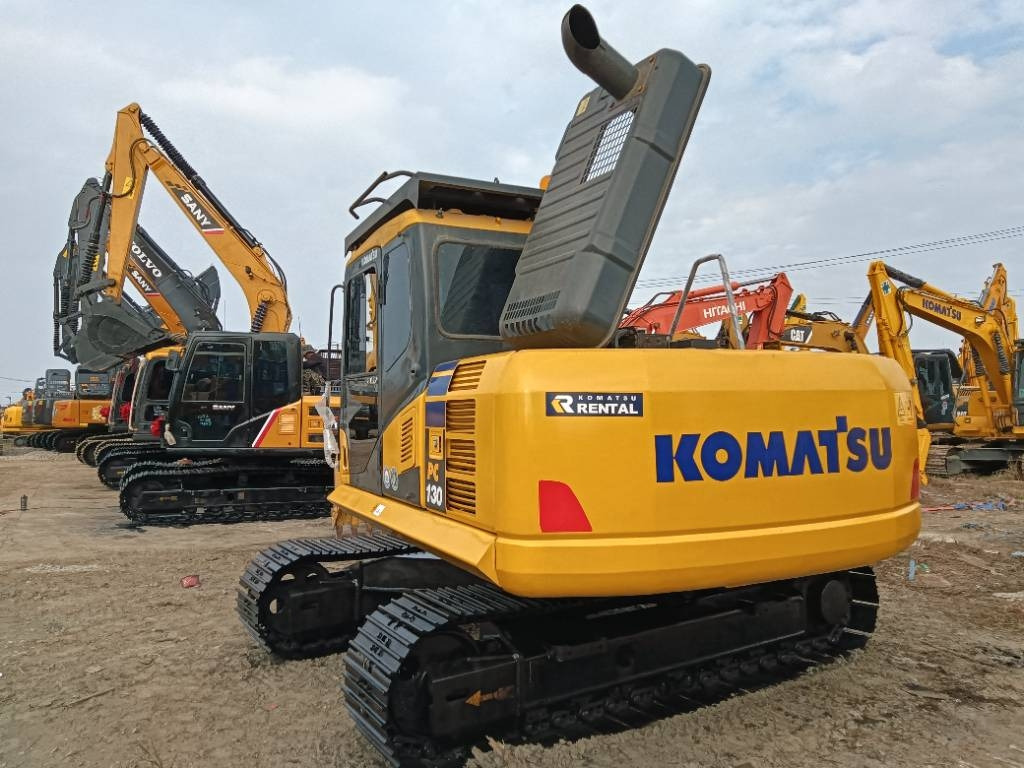 Komatsu PC 130  - حفار زحاف: صورة 1 Komatsu PC 130  - حفار زحاف: صورة 1