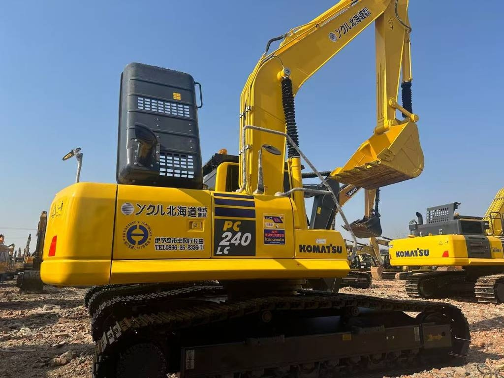 Komatsu PC 240 LC - حفار زحاف: صورة 1 Komatsu PC 240 LC - حفار زحاف: صورة 1