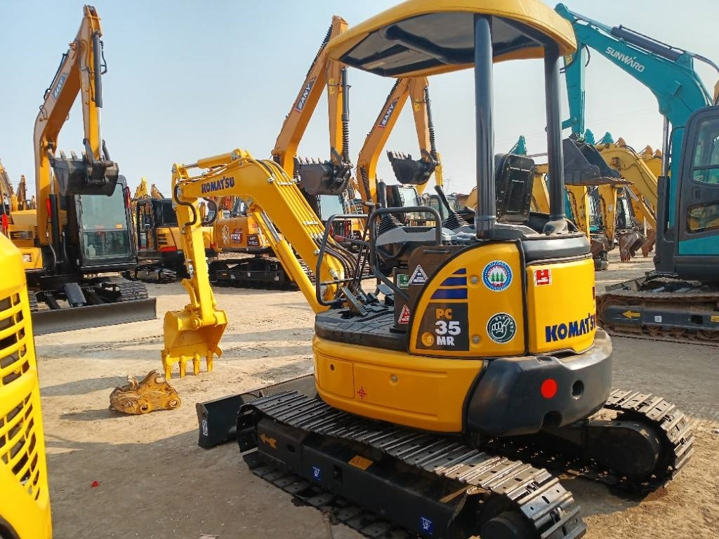 Komatsu PC 35 - حفارة مُصَّغرة: صورة 3 Komatsu PC 35 - حفارة مُصَّغرة: صورة 3
