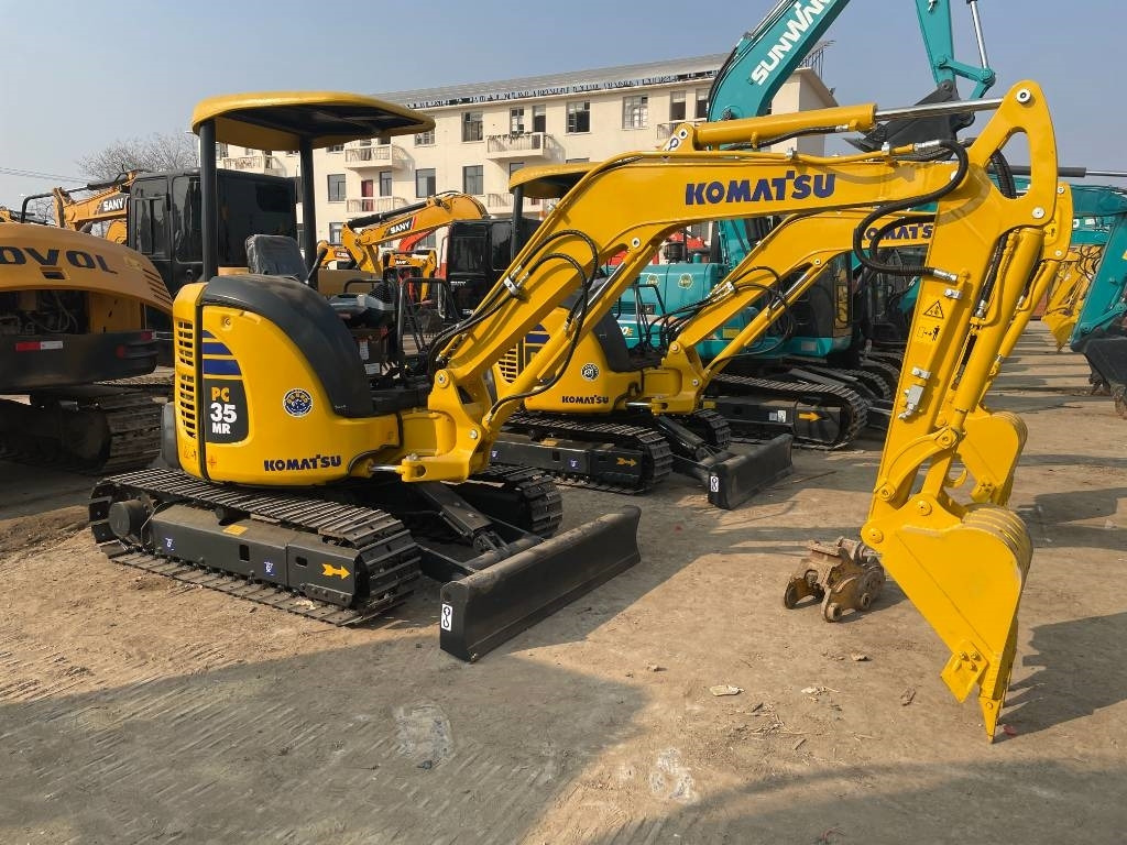 Komatsu PC 35 - حفارة مُصَّغرة: صورة 5 Komatsu PC 35 - حفارة مُصَّغرة: صورة 5