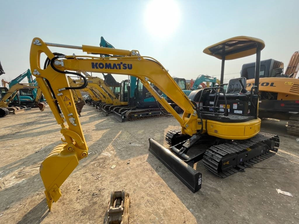 Komatsu PC 35 - حفار زحاف: صورة 5 Komatsu PC 35 - حفار زحاف: صورة 5