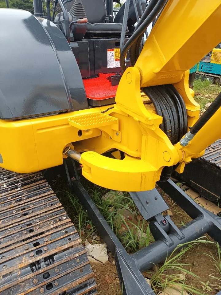 Komatsu PC 40  - حفار زحاف: صورة 5 Komatsu PC 40  - حفار زحاف: صورة 5