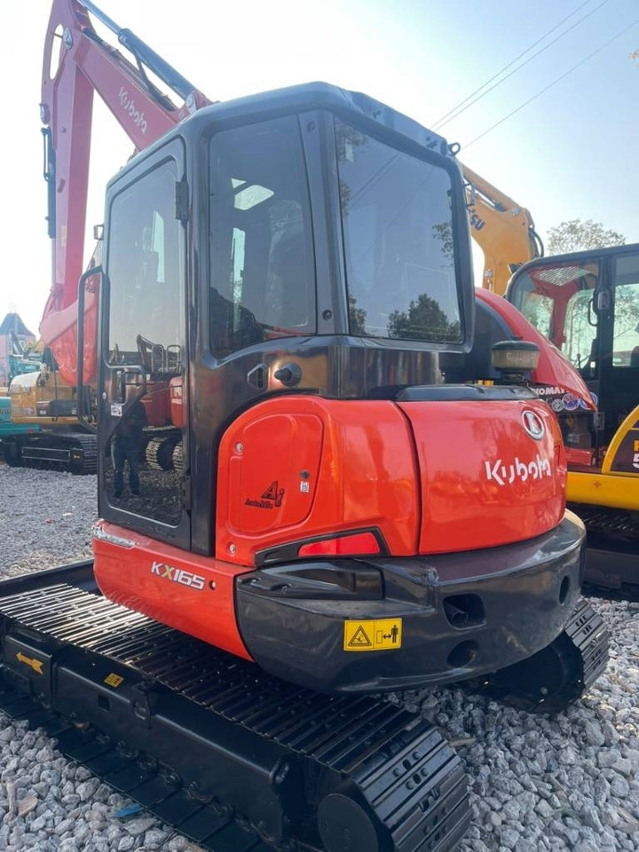 Kubota 165 - حفار زحاف: صورة 1 Kubota 165 - حفار زحاف: صورة 1