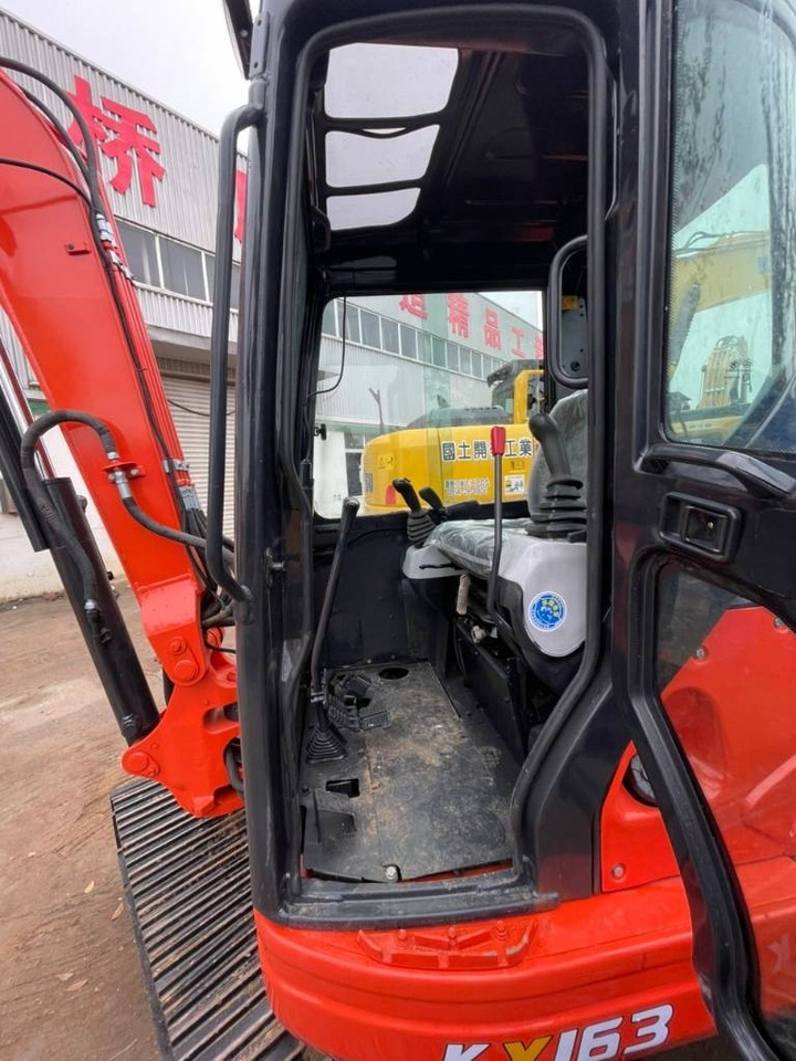 Kubota KX 163 - حفار زحاف: صورة 3 Kubota KX 163 - حفار زحاف: صورة 3