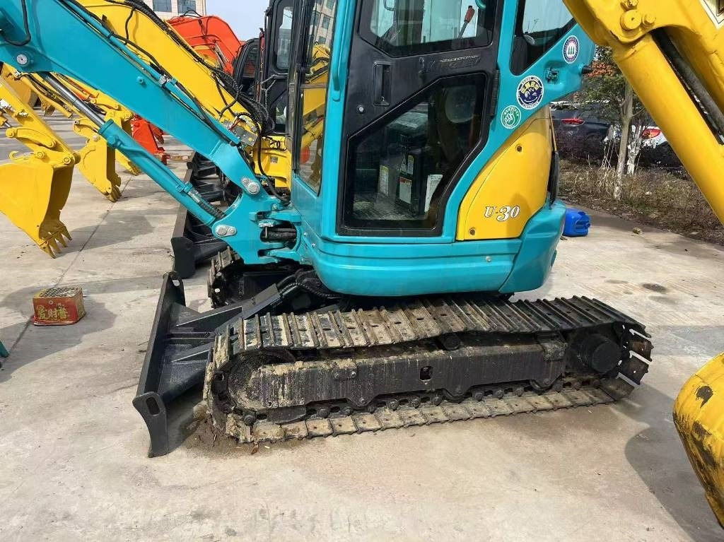 Kubota U 30 - حفارة مُصَّغرة: صورة 3 Kubota U 30 - حفارة مُصَّغرة: صورة 3