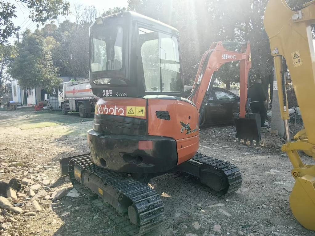 Kubota U 35 - حفارة مُصَّغرة: صورة 5 Kubota U 35 - حفارة مُصَّغرة: صورة 5