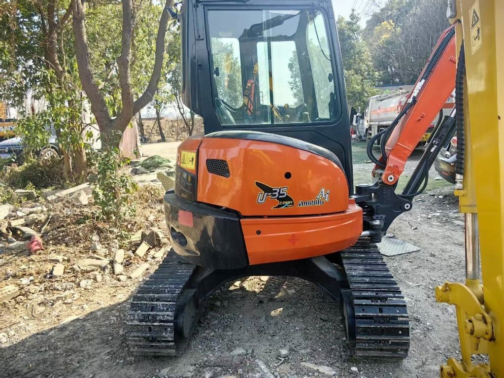 Kubota U 35 - حفارة مُصَّغرة: صورة 4 Kubota U 35 - حفارة مُصَّغرة: صورة 4