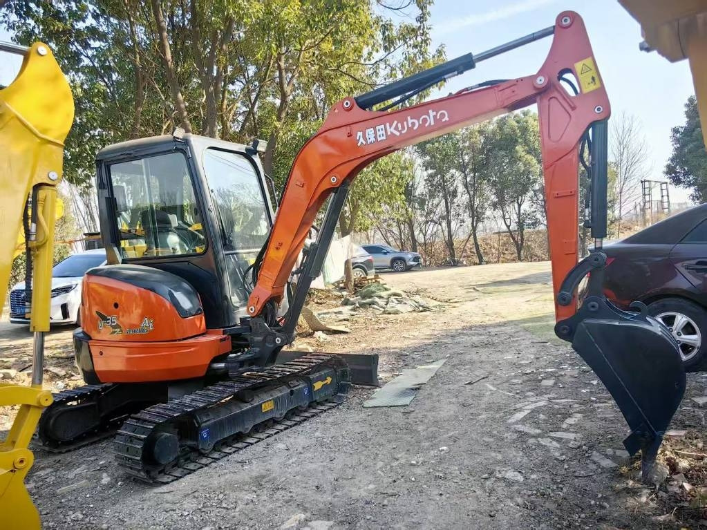 Kubota U 35 - حفارة مُصَّغرة: صورة 1 Kubota U 35 - حفارة مُصَّغرة: صورة 1