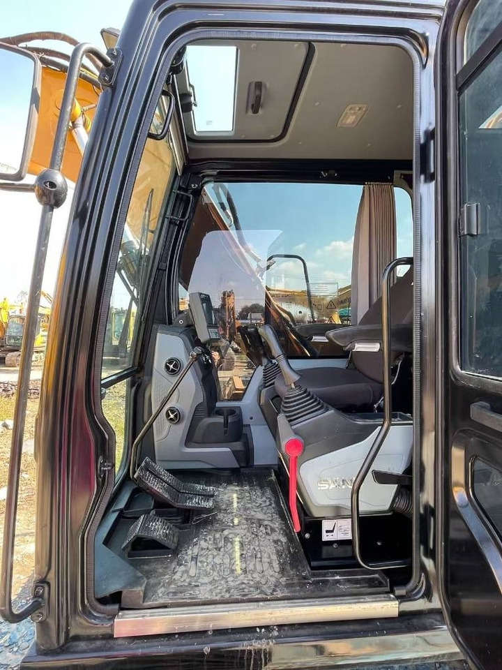 Sany SY 135 C  - حفار زحاف: صورة 5 Sany SY 135 C  - حفار زحاف: صورة 5