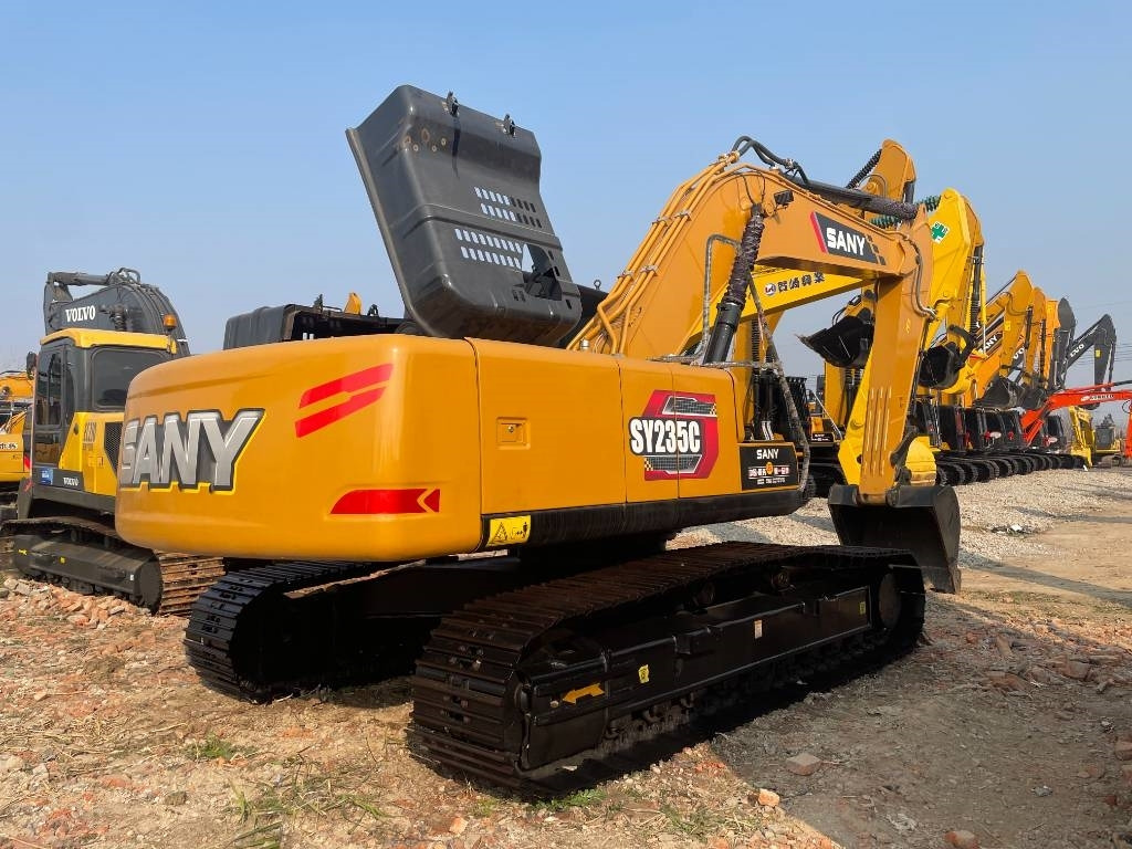 Sany SY 235 H - حفار زحاف: صورة 1 Sany SY 235 H - حفار زحاف: صورة 1