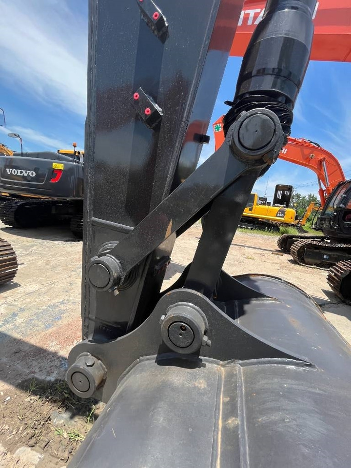 Volvo EC 140 - حفار زحاف: صورة 5 Volvo EC 140 - حفار زحاف: صورة 5