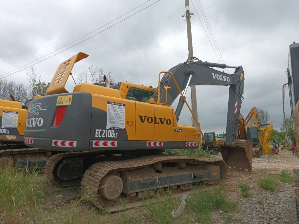 Volvo EC 210 B LC - حفار زحاف: صورة 1 Volvo EC 210 B LC - حفار زحاف: صورة 1