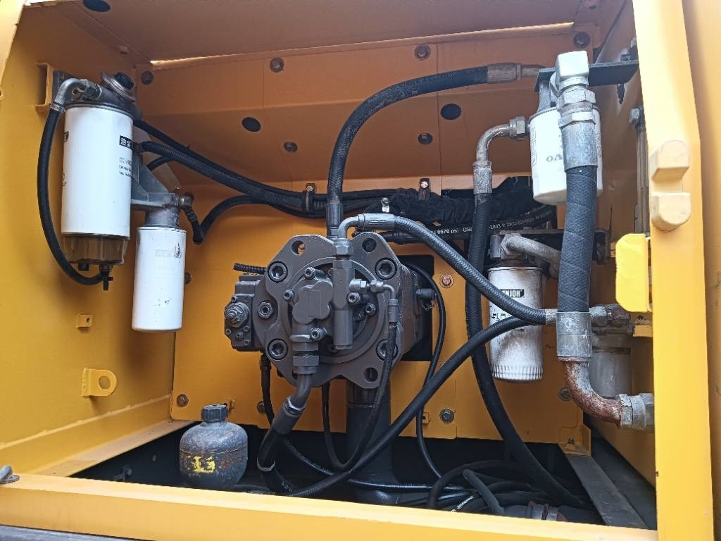 Volvo EC 210 B LC - حفار زحاف: صورة 2 Volvo EC 210 B LC - حفار زحاف: صورة 2