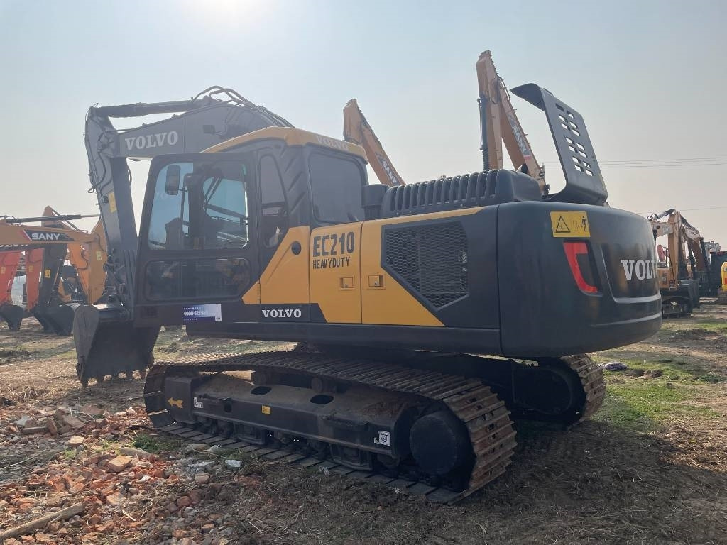 Volvo EC 210 - حفار زحاف: صورة 2 Volvo EC 210 - حفار زحاف: صورة 2
