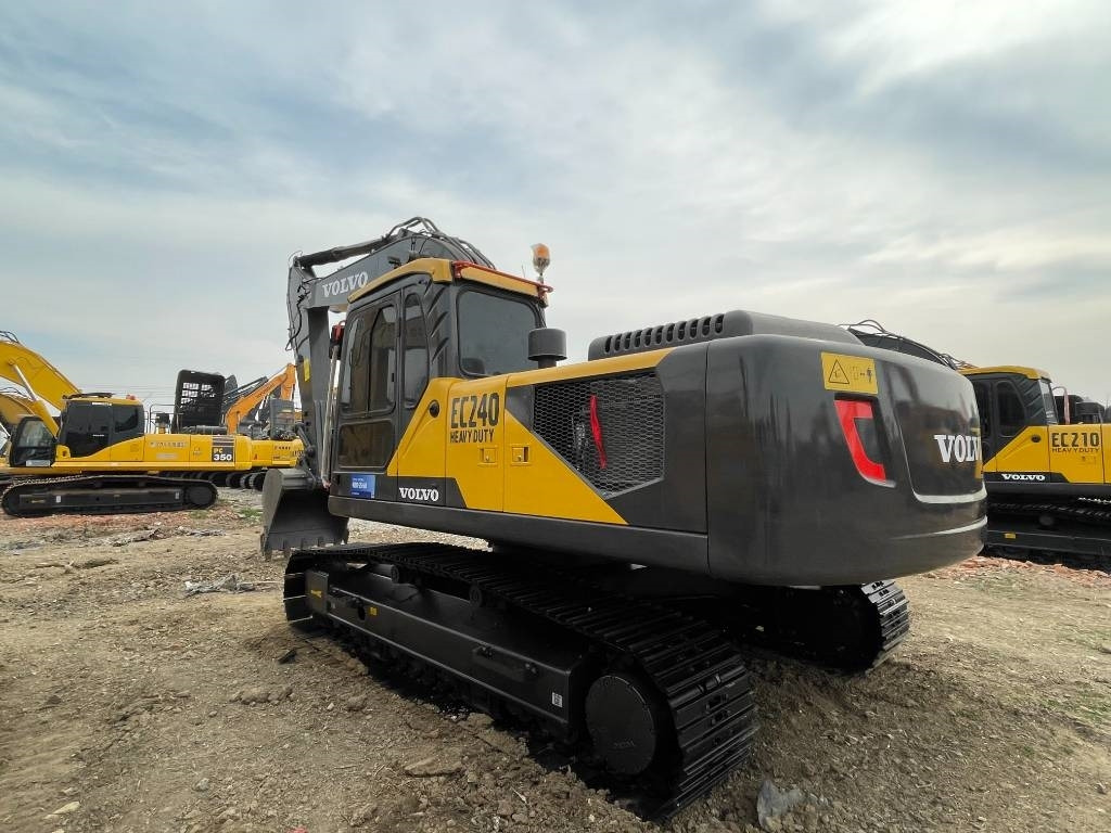 Volvo EC 240 - حفار زحاف: صورة 2 Volvo EC 240 - حفار زحاف: صورة 2